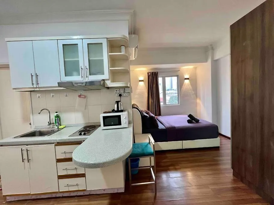 Apartment Couple Suite At Casa Mutiara 5 Mins Walk To Lrt, Jalan Alor And Bukit Bintang Kuala Lumpur