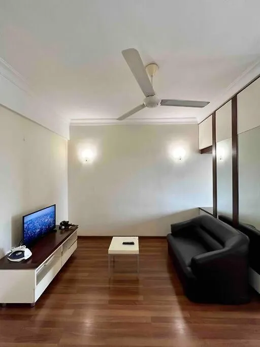 Couple Suite At Casa Mutiara 5 Mins Walk To Lrt, Jalan Alor And Bukit Bintang Kuala Lumpur Apartment